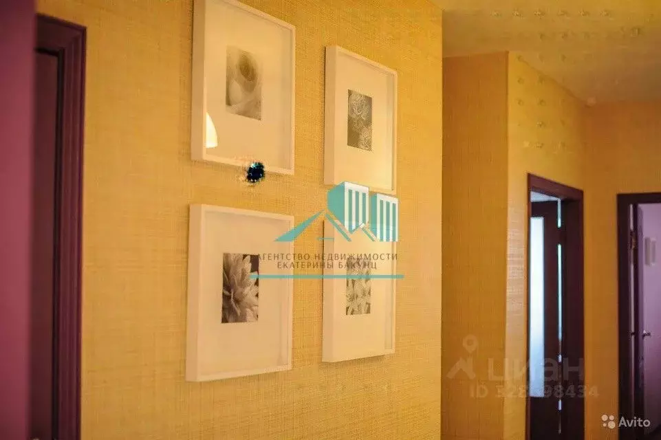 2-к кв. Калужская область, Калуга ул. Поле Свободы, 129 (91.0 м) - Фото 1