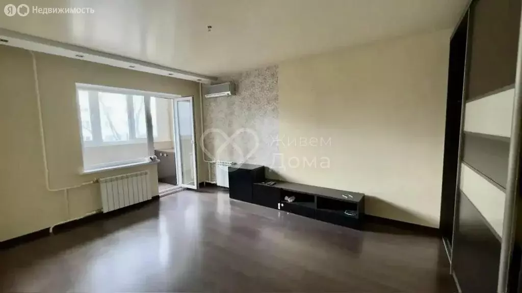 1-комнатная квартира: Волгоград, улица Кирова, 98 (34.6 м) - Фото 1