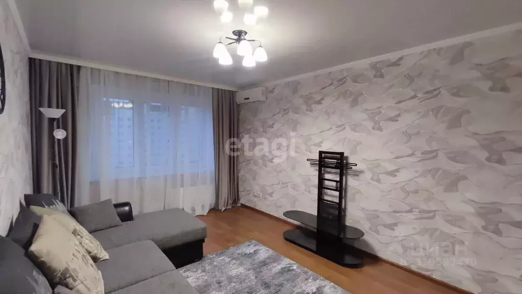 2-к кв. Тюменская область, Тюмень ул. Вересковая, 15 (51.2 м) - Фото 0
