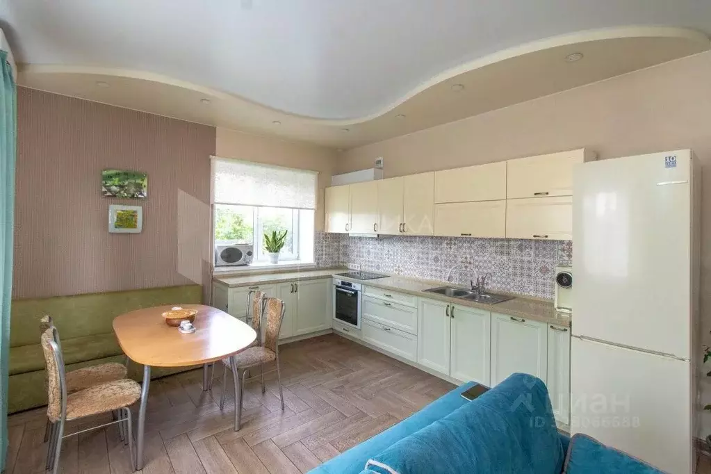 Коттедж в Тюменская область, Тюмень проезд Алуштинский, 13 (194 м) - Фото 1