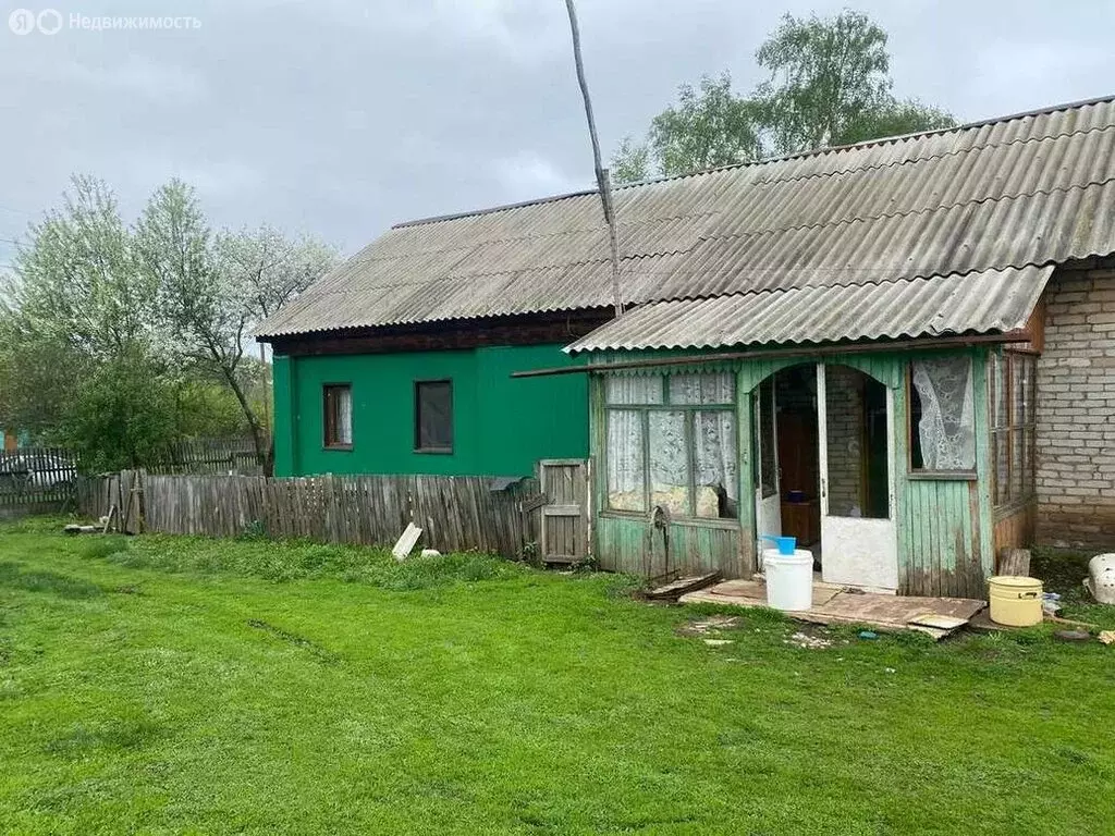 Дом в Бузулукский район, Подколкинский сельсовет, село Новая Казанка, ... - Фото 1