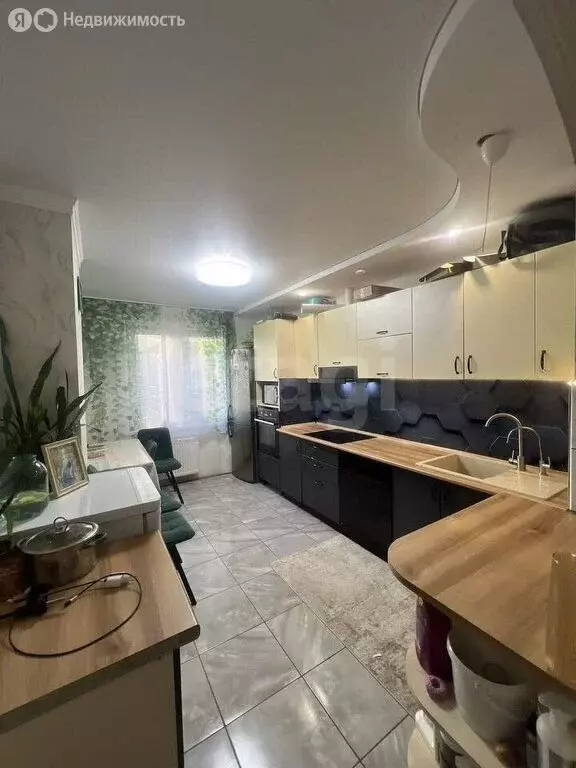 3-комнатная квартира: Кондратово, Артемьевская улица, 3 (68.8 м) - Фото 1