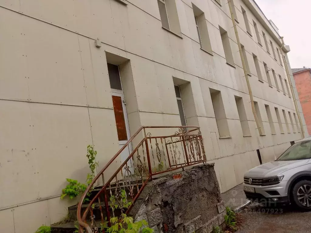 Помещение свободного назначения в Кемеровская область, Осинники ул. ... - Фото 1