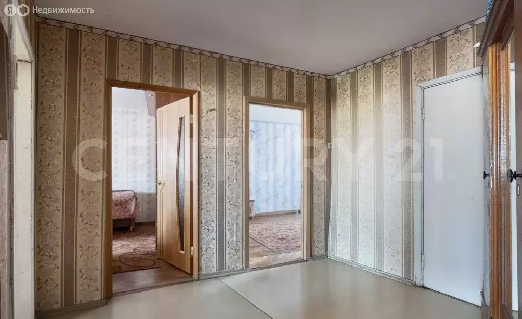 4-комнатная квартира: городской посёлок Сиверский, улица 123-й ... - Фото 2