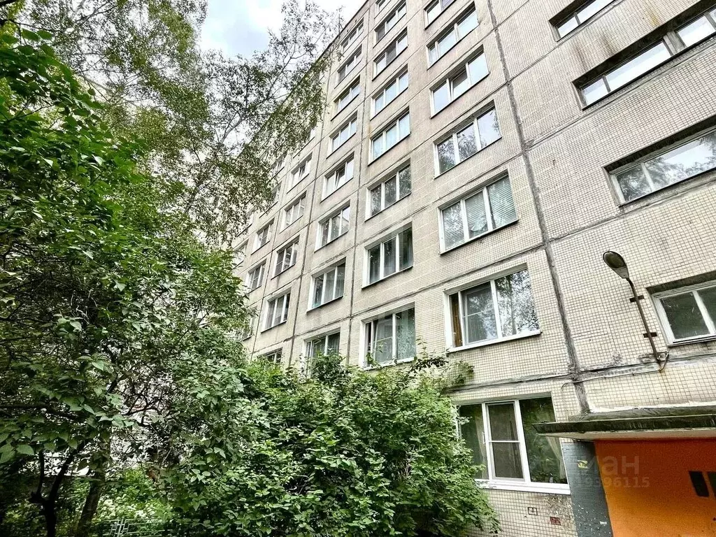 3-к кв. Санкт-Петербург ул. Подвойского, 14к1 (75.0 м) - Фото 0