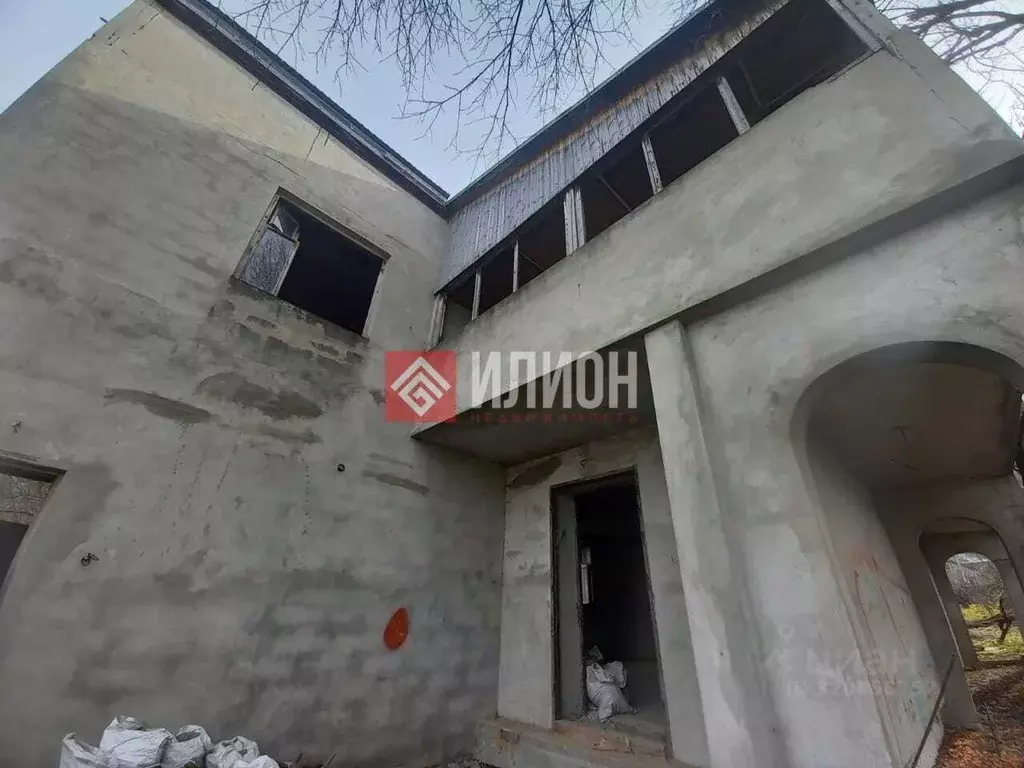 Дом в Севастополь с. Родниковское, ул. Грищенко, 3 (220 м) - Фото 1