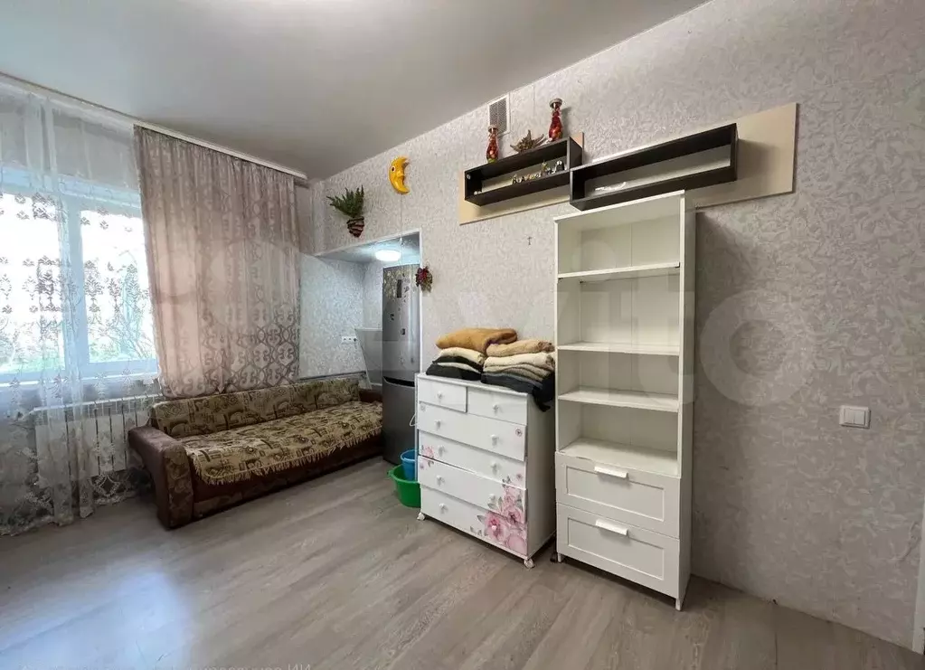 Комната 20 м в 3-к., 1/3 эт. - Фото 1