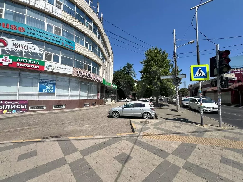 Офис с арендатором в центре, 57.7 м - Фото 0