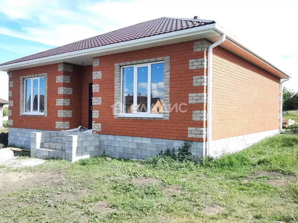 Дом в Белгородская область, Белгородский район, Пушкарское с/пос, с. ... - Фото 1