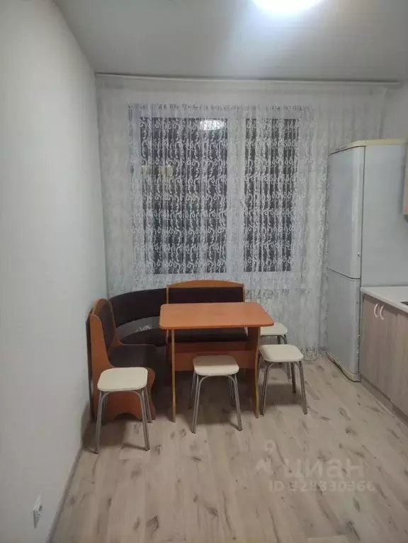 1-к кв. Омская область, Омск Волгоградская ул., 53 (40.0 м) - Фото 2