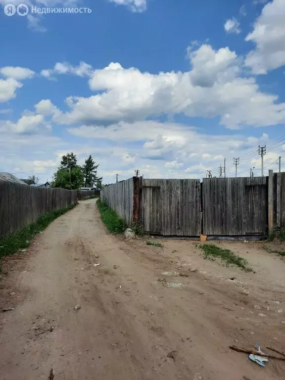 Участок в Усолье-Сибирское, улица Макаренко (7 м) - Фото 1