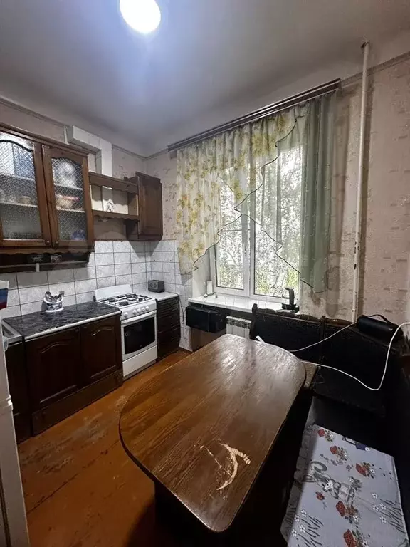 3-к. квартира, 60 м, 3/3 эт. - Фото 0