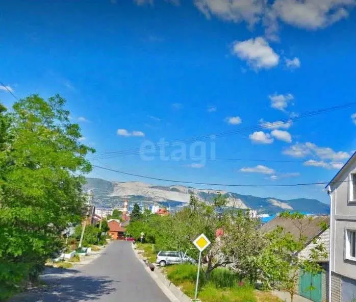 Дом в Краснодарский край, Новороссийск Красноармейская ул., 8 (33 м) - Фото 1