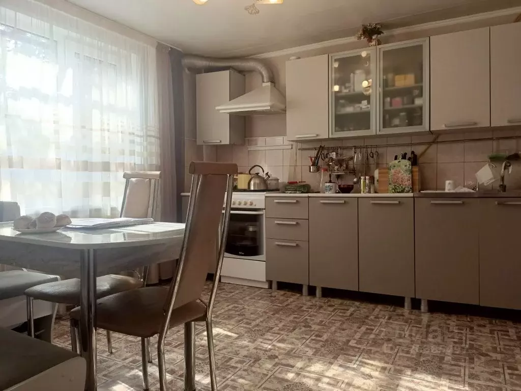 Дом в Саратовская область, Энгельсский район, Новопушкинское ... - Фото 2