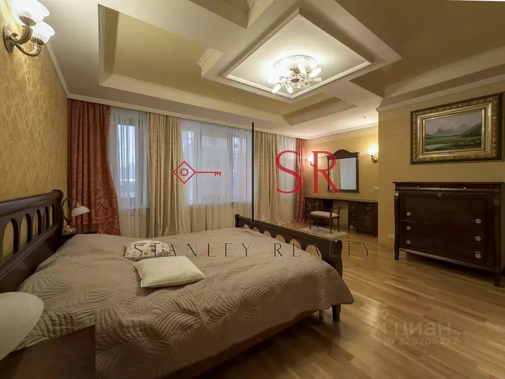 4-к кв. Санкт-Петербург Мичуринская ул., 4 (200.0 м) - Фото 1