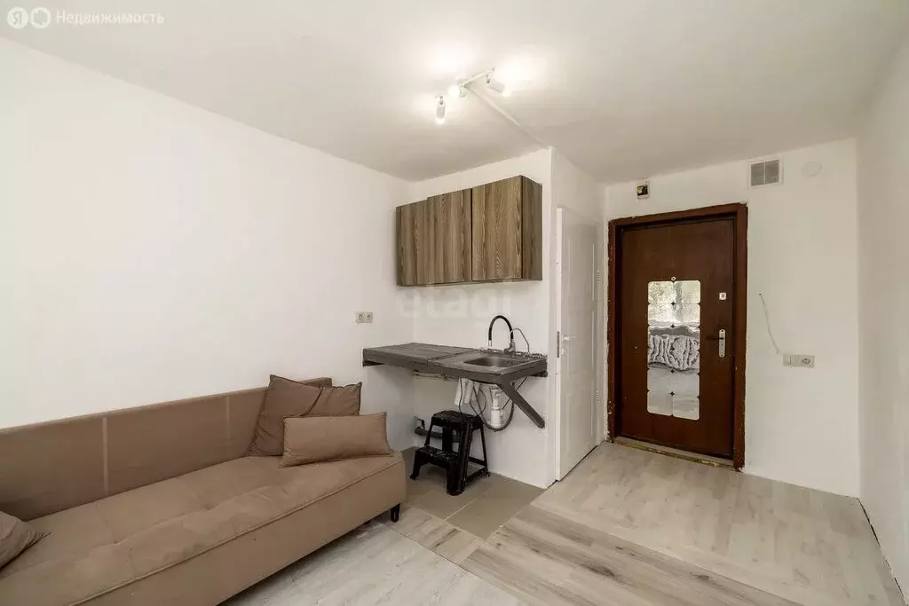 Квартира-студия: Тюмень, улица Республики, 178 (13.1 м) - Фото 2