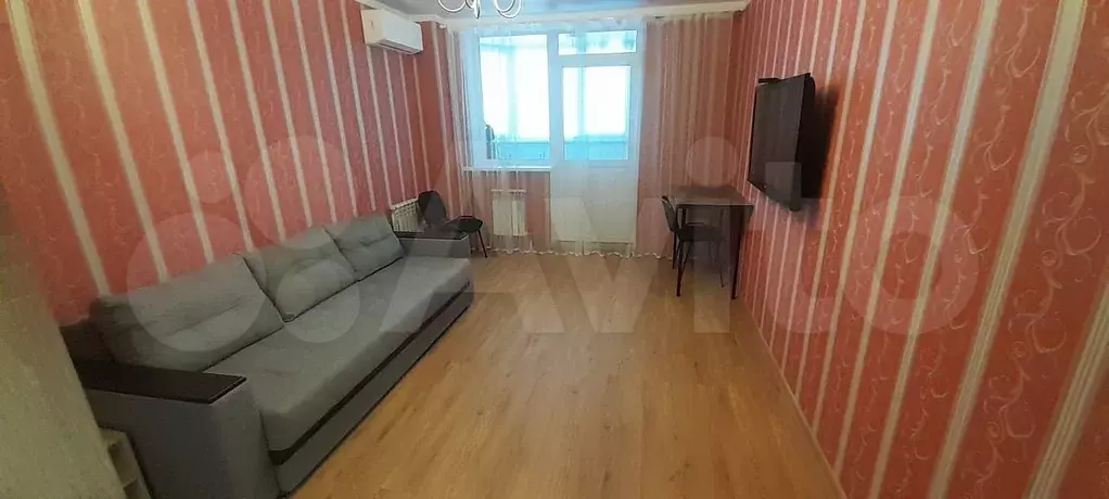 1-к. квартира, 43 м, 4/6 эт. - Фото 1