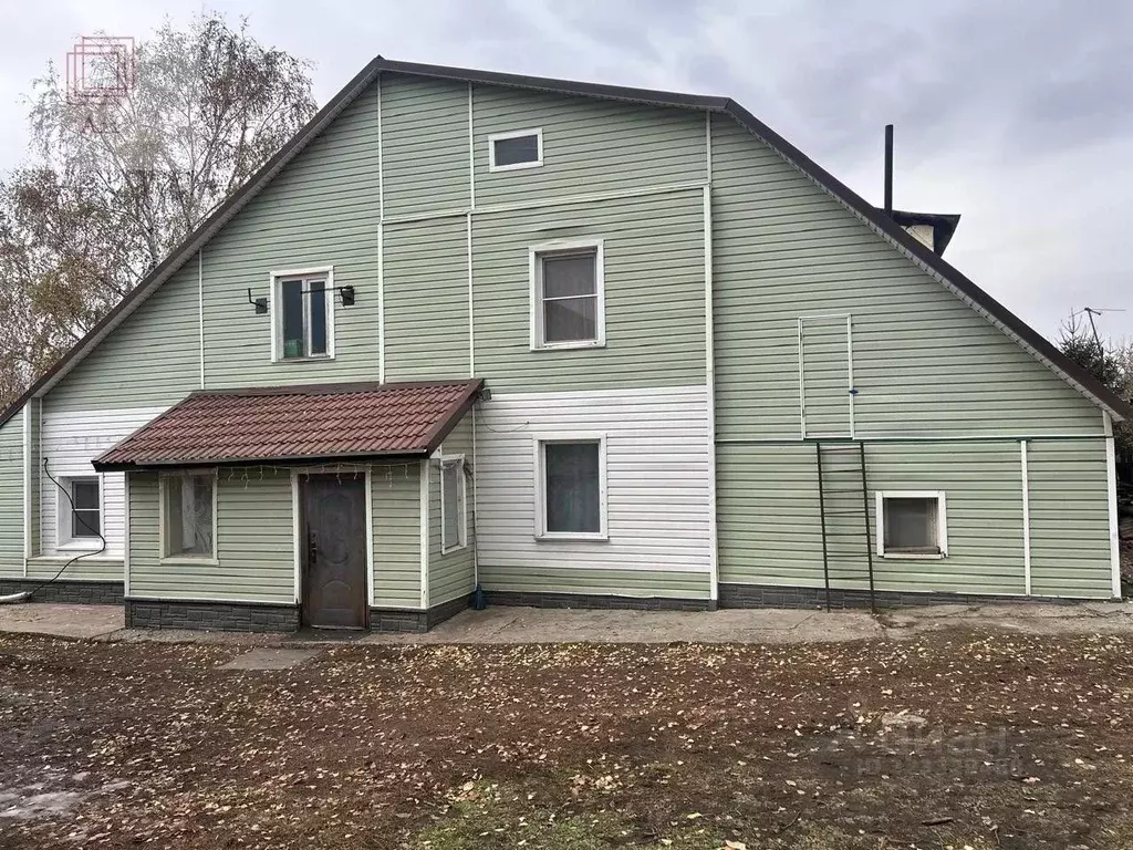 Дом в Алтайский край, Барнаул городской округ, пос. Новомихайловка ул. ... - Фото 1