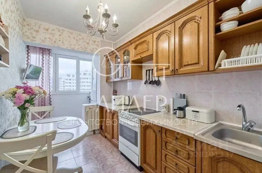 3-к кв. Краснодарский край, Сочи Завокзальный мкр, ул. Невская, 50А ... - Фото 1