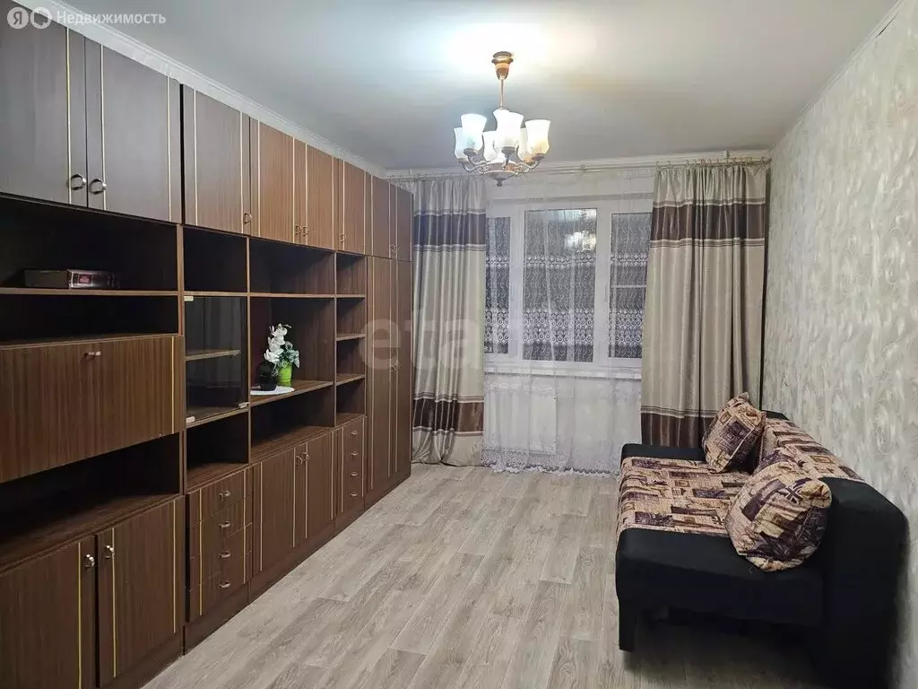 1-комнатная квартира: Псков, улица Кузбасской Дивизии, 30А (32.7 м) - Фото 1