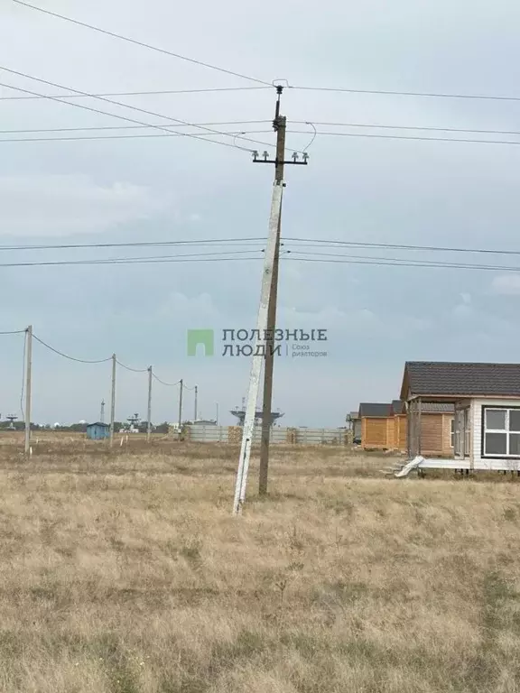 Участок в Крым, Сакский район, Молочненское с/пос, с. Витино  (10.0 ... - Фото 1