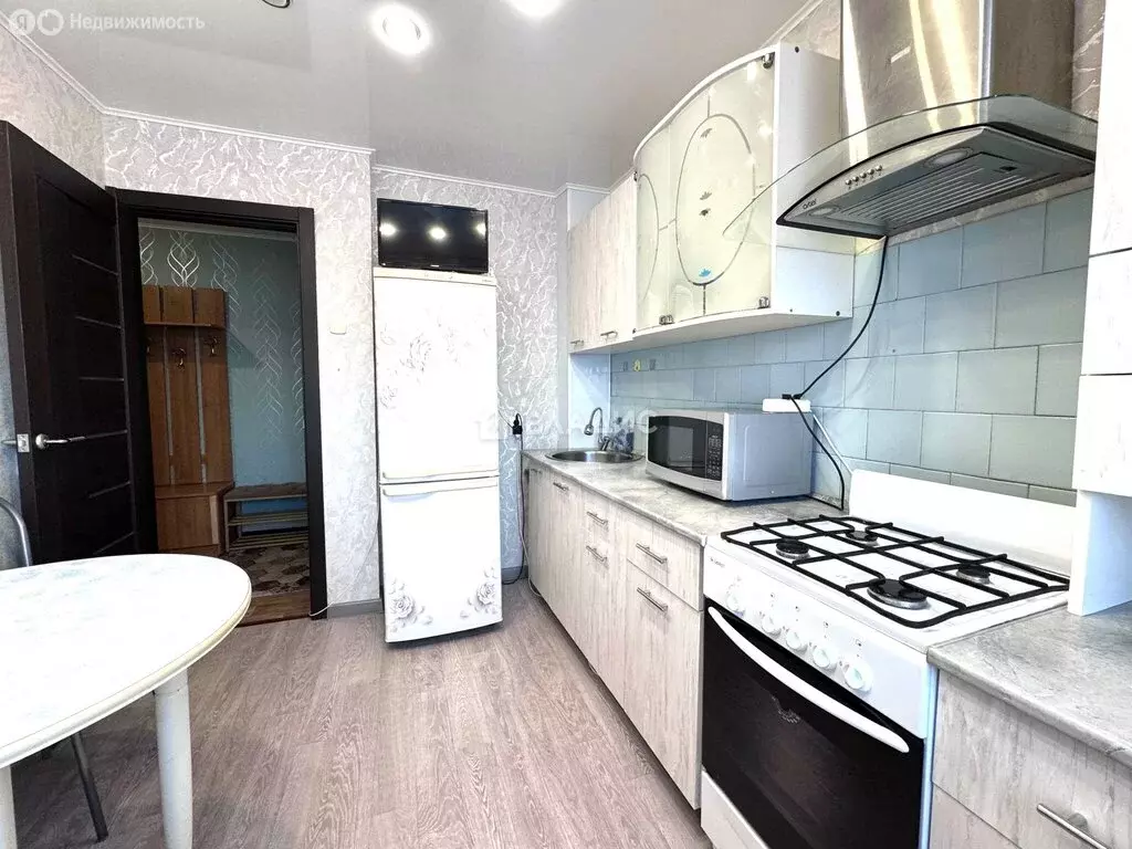 3-комнатная квартира: Балаково, проспект Героев, 3 (60 м) - Фото 1