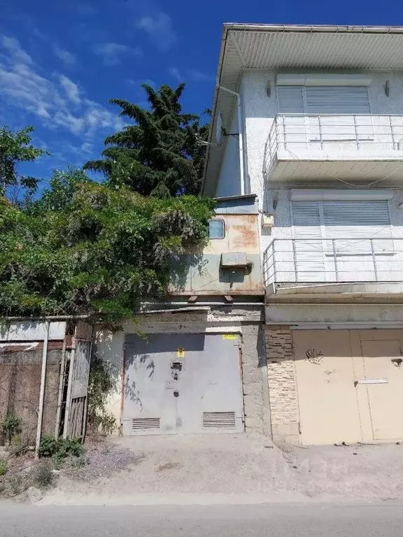 Гараж в Крым, Ялта ул. Ореховая, 14 (30 м) - Фото 2