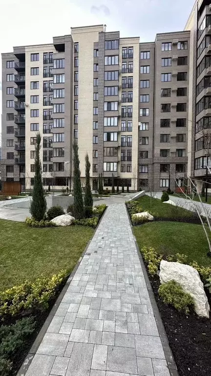 2-к кв. Северная Осетия, Владикавказ ул. Гастелло, 71А (70.0 м) - Фото 0
