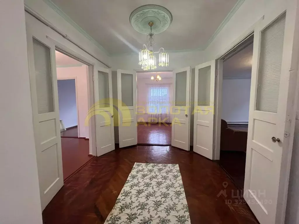 Дом в Краснодарский край, Темрюк ул. Парижской Коммуны, 45 (95 м) - Фото 1