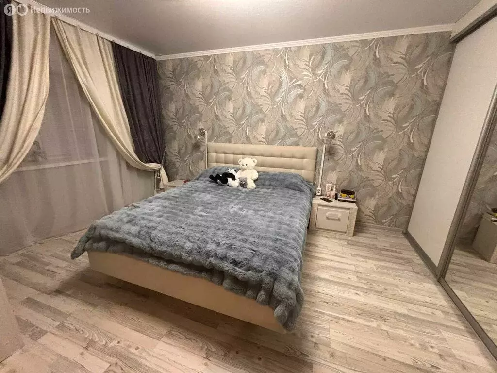 Дом в село Николаевка, улица Пушкина (220 м) - Фото 1