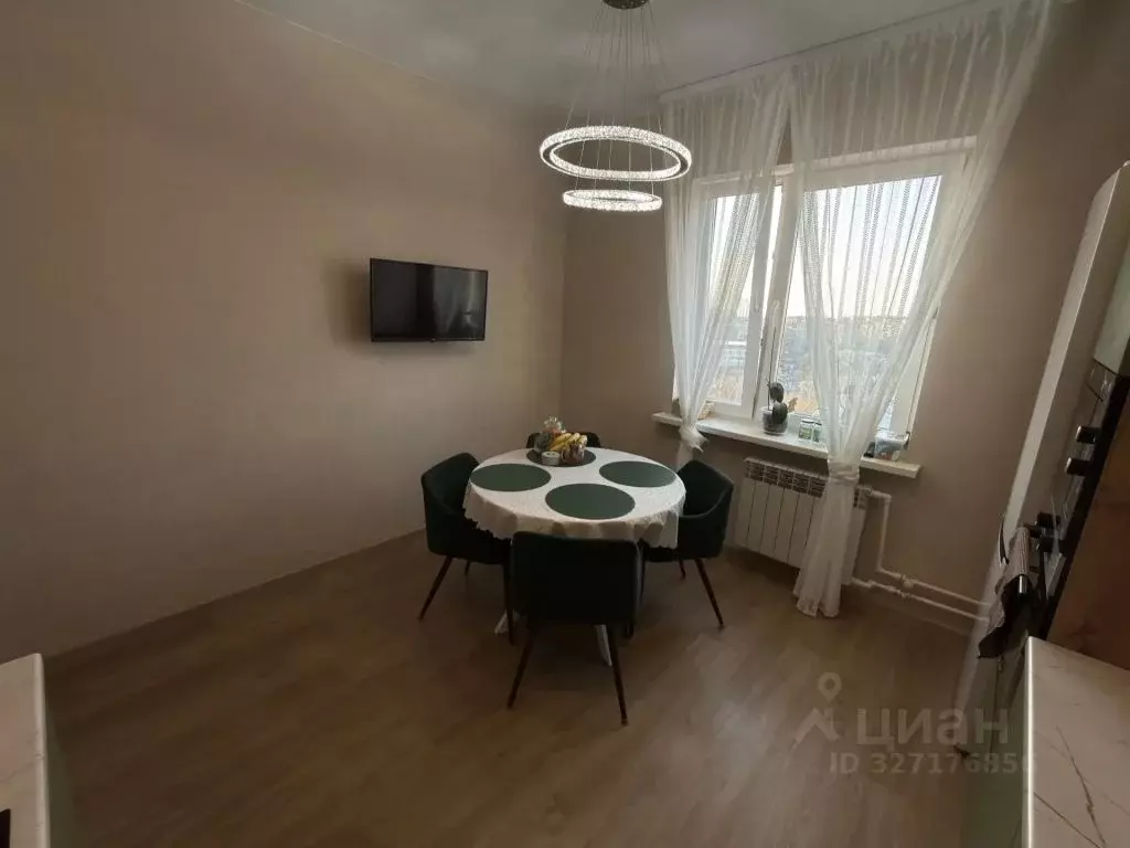 2-к кв. Нижегородская область, Нижний Новгород ул. Родионова, 45 (65.1 ... - Фото 1