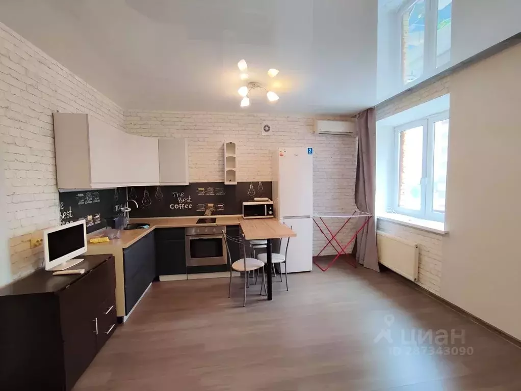 Студия Тюменская область, Тюмень ул. Беляева, 33к2 (28.0 м) - Фото 1