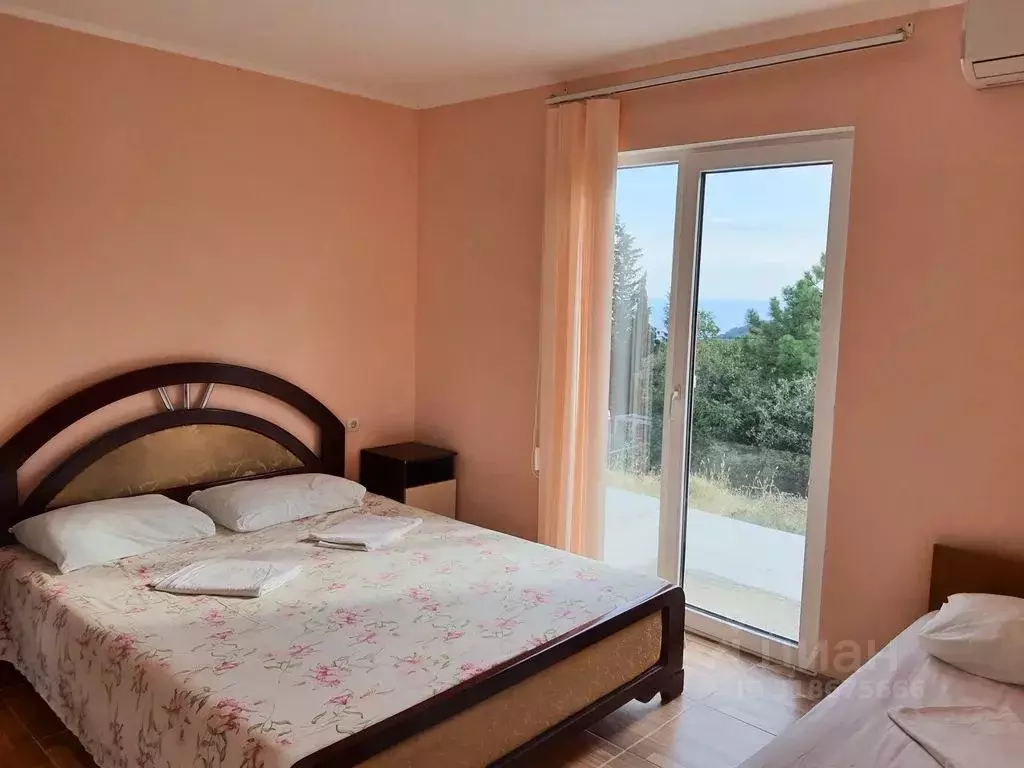 Дом в Крым, Алушта ул. Сергеева-Ценского, 17 (45 м) - Фото 0
