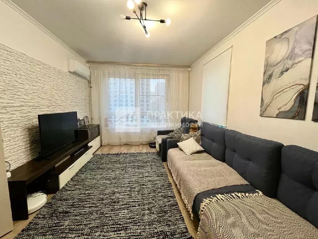 Продается 2-комнатная квартира - Фото 1