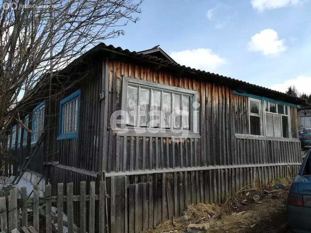 Дом в Висимо-Уткинск, улица Ленина (50 м) - Фото 1