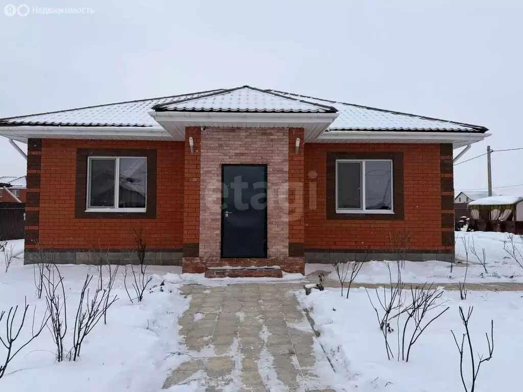 Дом в село Стрелецкое, Рубиновая улица (139 м) - Фото 1