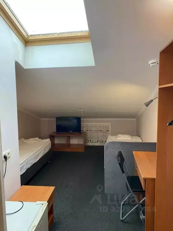 Комната Санкт-Петербург 17-я Васильевского острова линия, 46 - Фото 2