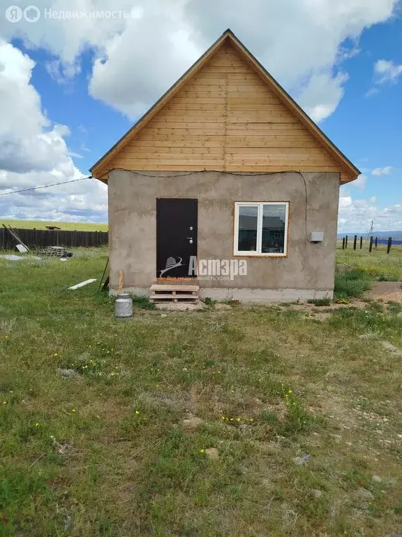 Дом в село Угдан, Советская улица (50 м) - Фото 1