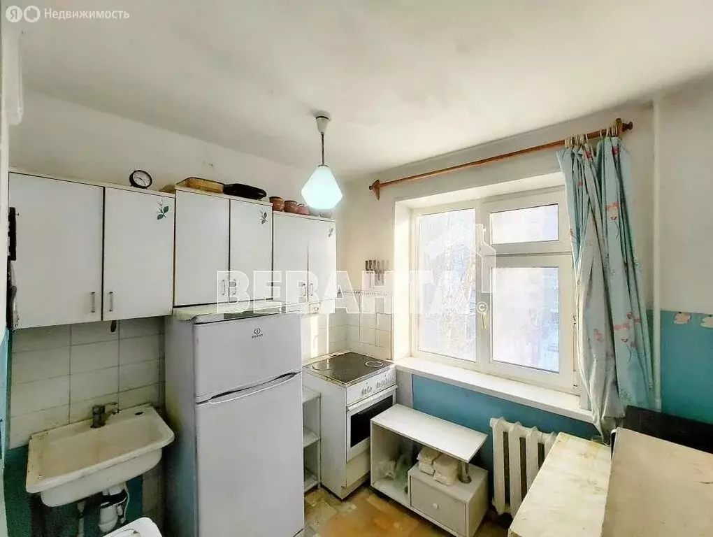 3-комнатная квартира: Тюмень, Таврическая улица, 6 (55.5 м) - Фото 1