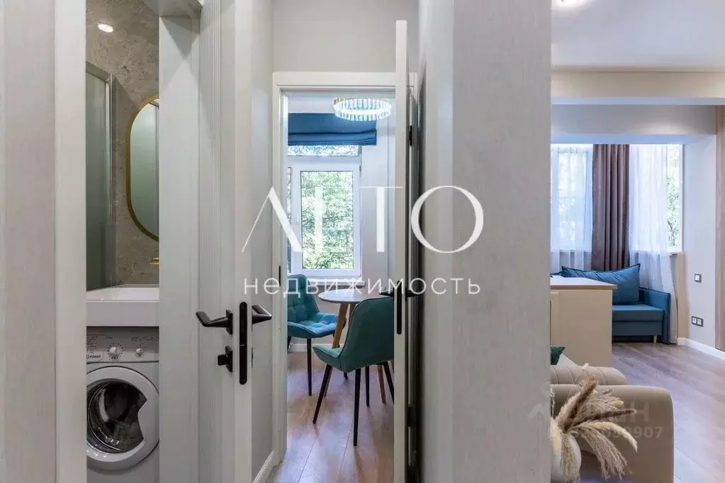 2-к кв. Краснодарский край, Сочи Гагарина мкр, бул. Цветной, 13 (35.0 ... - Фото 2