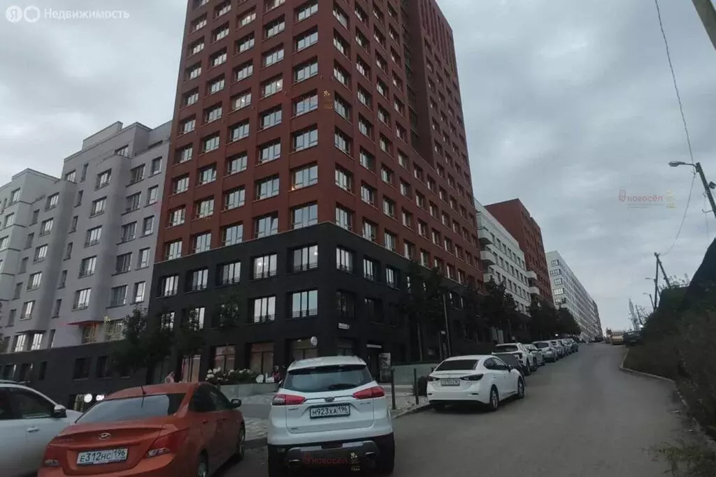 3-комнатная квартира: Екатеринбург, Мраморская улица, 6 (69 м) - Фото 2