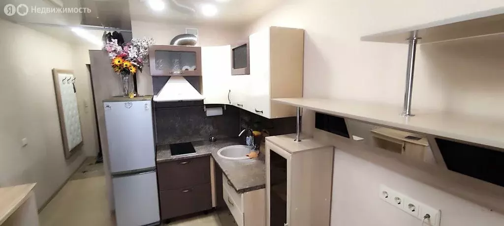 Квартира-студия: Екатеринбург, улица Патриотов, 6к3 (15.8 м) - Фото 1