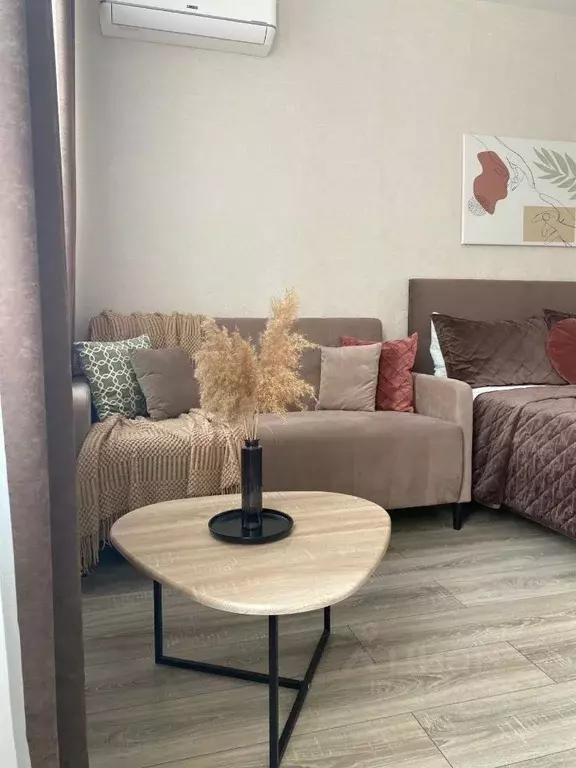 1-к кв. Омская область, Омск ул. Чернышевского, 2к3 (42.0 м) - Фото 1