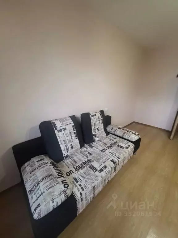 2-к кв. Крым, Симферополь ул. Лебедева, 46 (60.0 м) - Фото 2