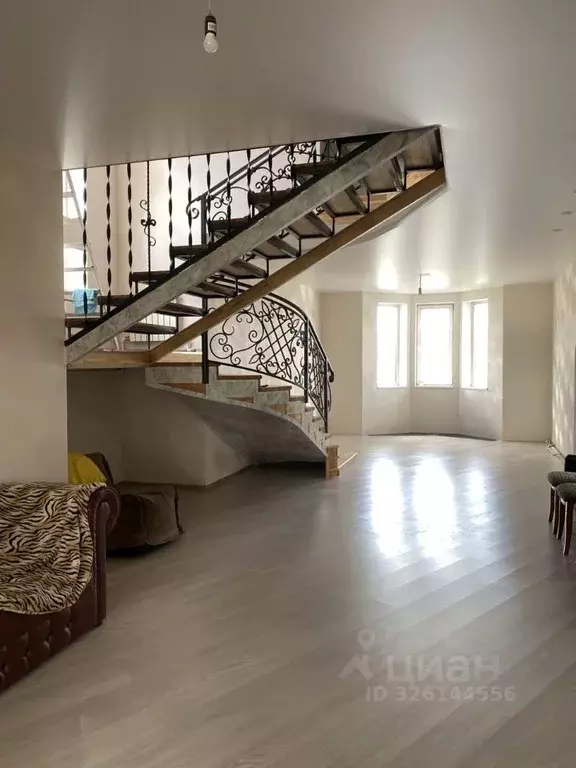 Коттедж в Новосибирская область, Новосибирск Чемпионская ул., 17 (290 ... - Фото 1