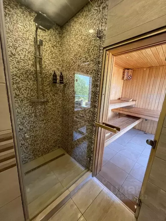 Дом в Адыгея, Тахтамукайский район, Старобжегокайское с/пос  (240 м) - Фото 2