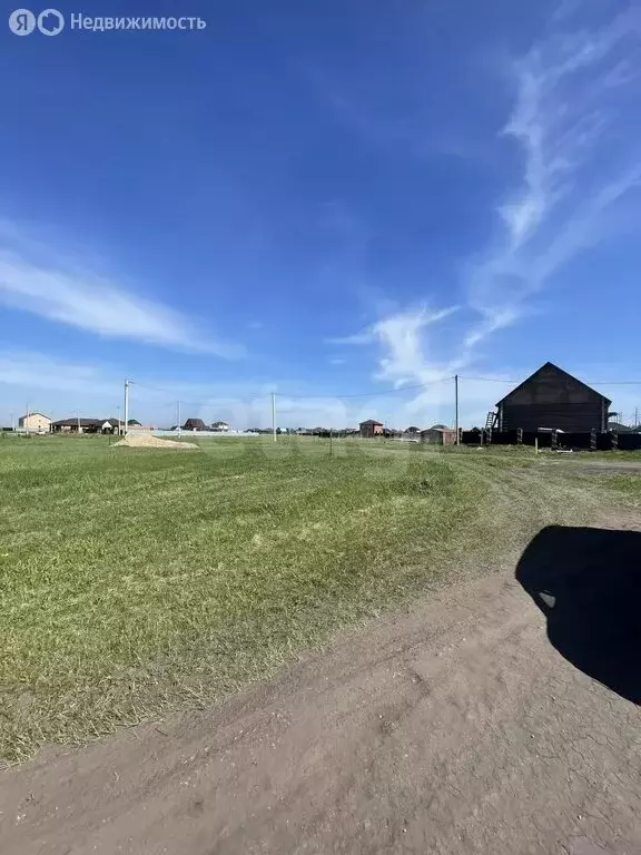 Участок в муниципальный округ Омский район, село Надеждино (1500 м) - Фото 1