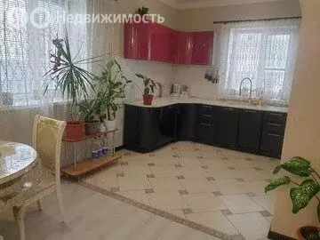 Дом в Ялуторовский район, деревня Анисимовка (160 м) - Фото 1