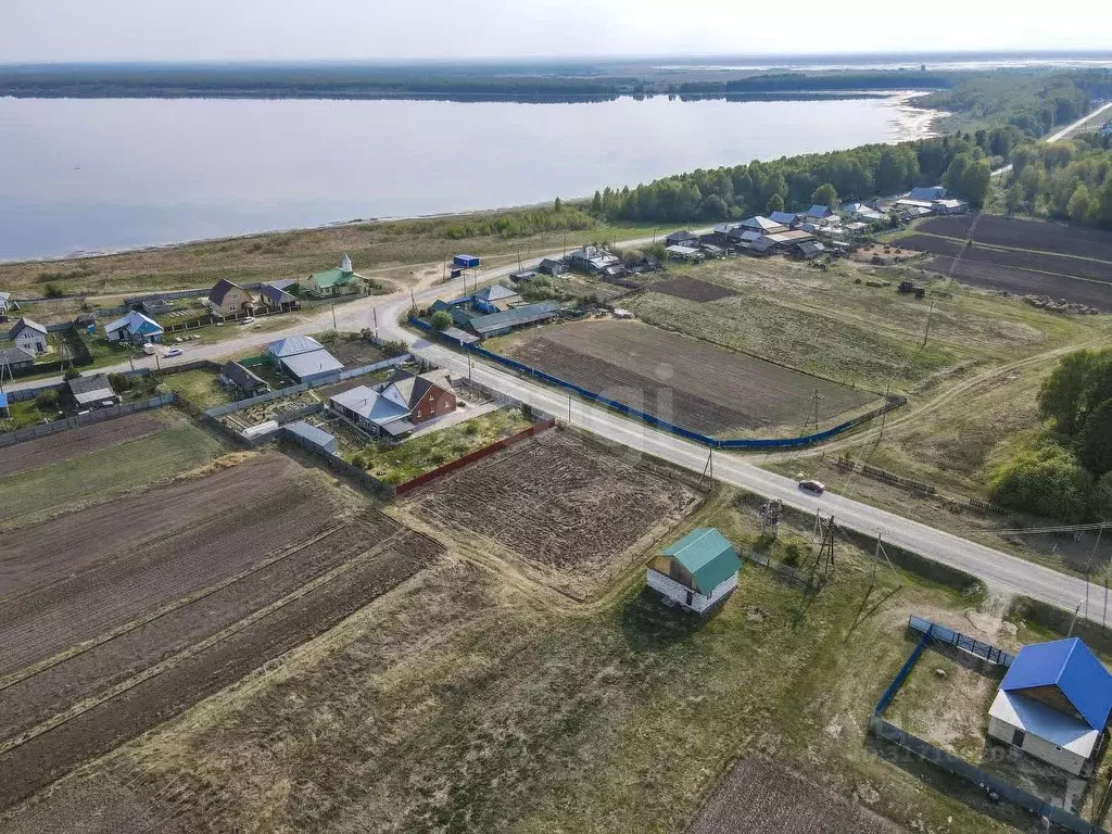 Участок в Тюменская область, Нижнетавдинский район, д. Нижние Тарманы  ... - Фото 0