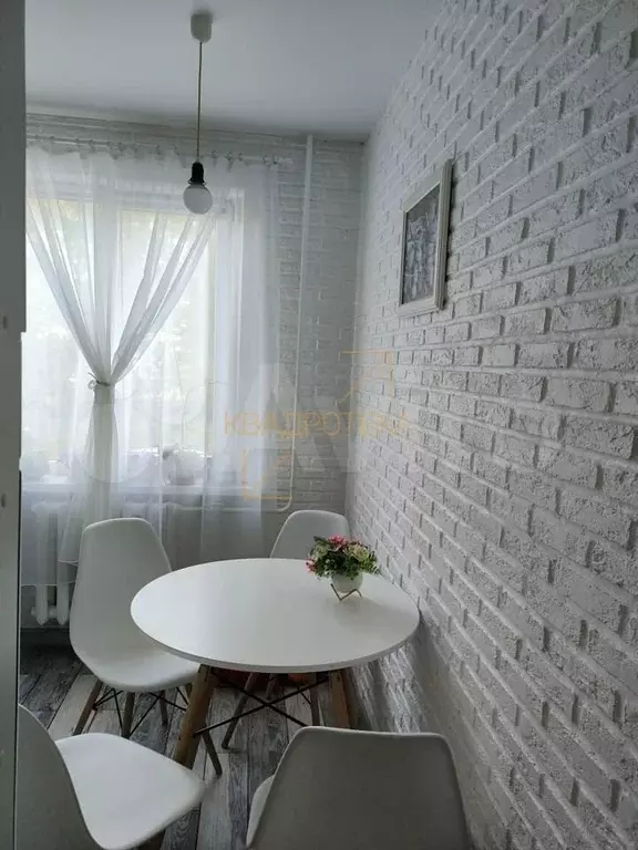 3-к. квартира, 60м, 1/9эт. - Фото 1